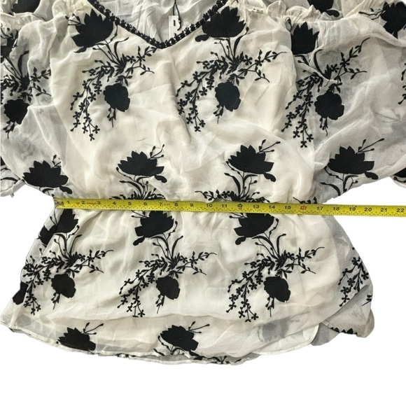 Alice + Olivia Black Floral and White Holden Cold Shoulder Drop Waist To… - Picture 13 of 14